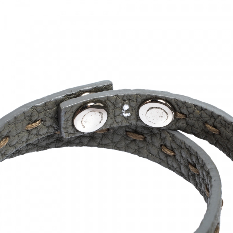 مملوكة مسبقًا Fendi Selleria Grey Leather Silver Tone Double Wrap Bracelet