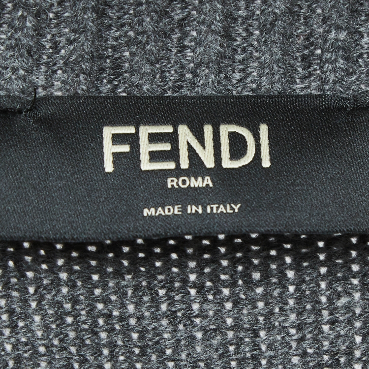مملوكة مسبقًا Fendi Grey Logo Intarsia Cashmere Knit Sweater M