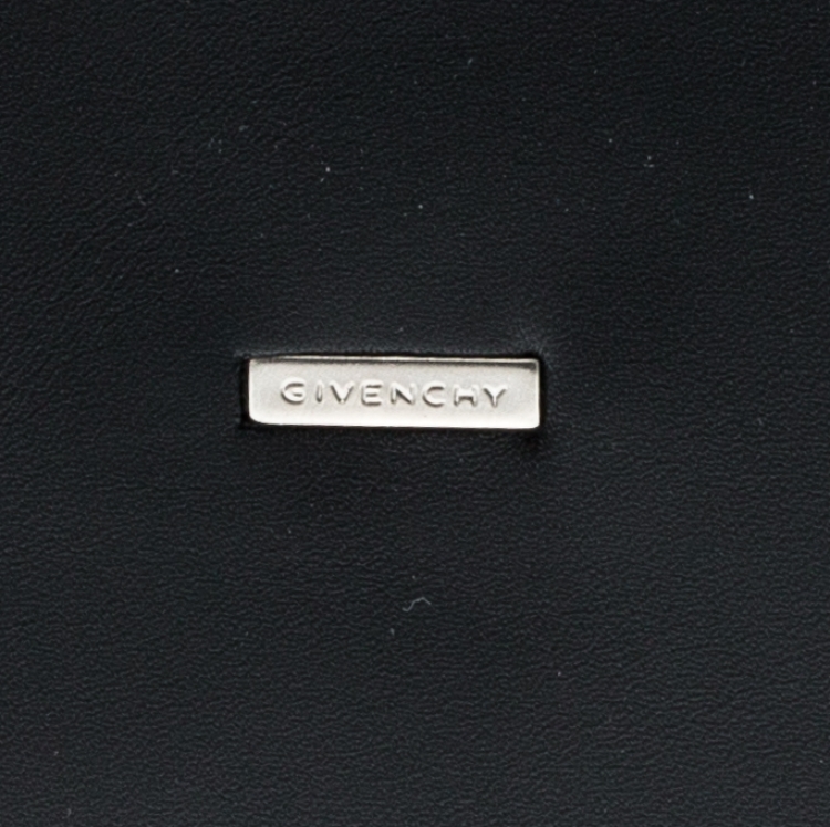 Pre Owned Givenchy Black Leather Bi Fold Wallet