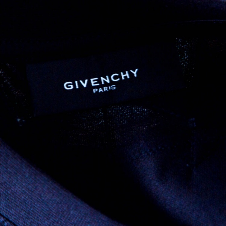 Pre Owned Givenchy Black Star Applique Detail Columbian Fit T-Shirt L