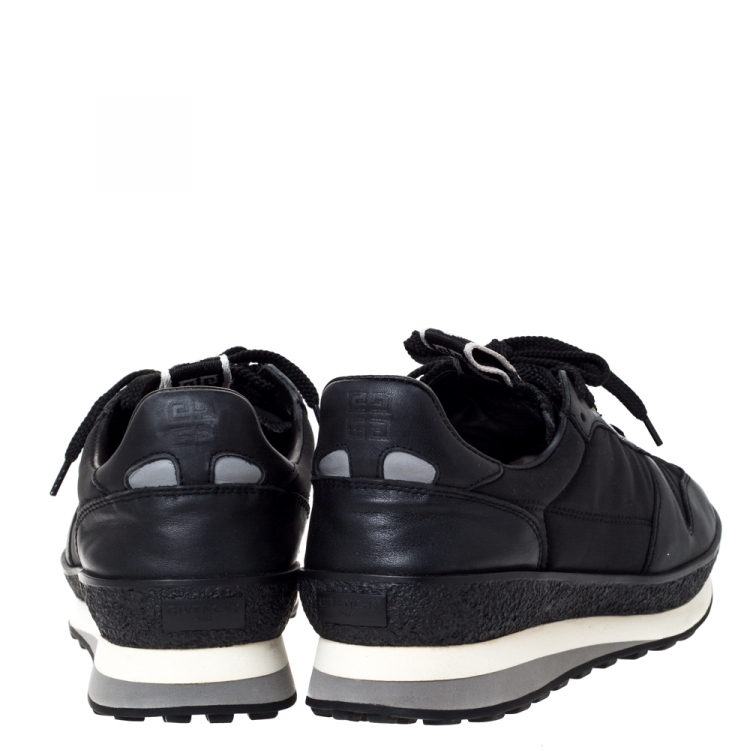 Pre Owned Givenchy Black Nylon and Leather TR3 Runner Sneakers Size 42