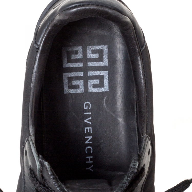 Pre Owned Givenchy Black Nylon and Leather TR3 Runner Sneakers Size 42