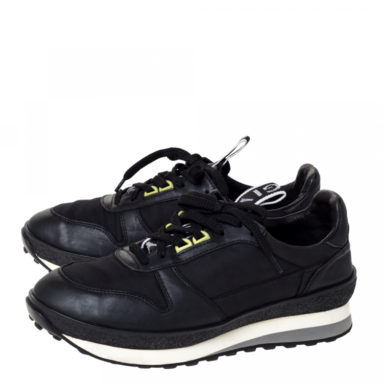 Pre Owned Givenchy Black Nylon and Leather TR3 Runner Sneakers Size 42