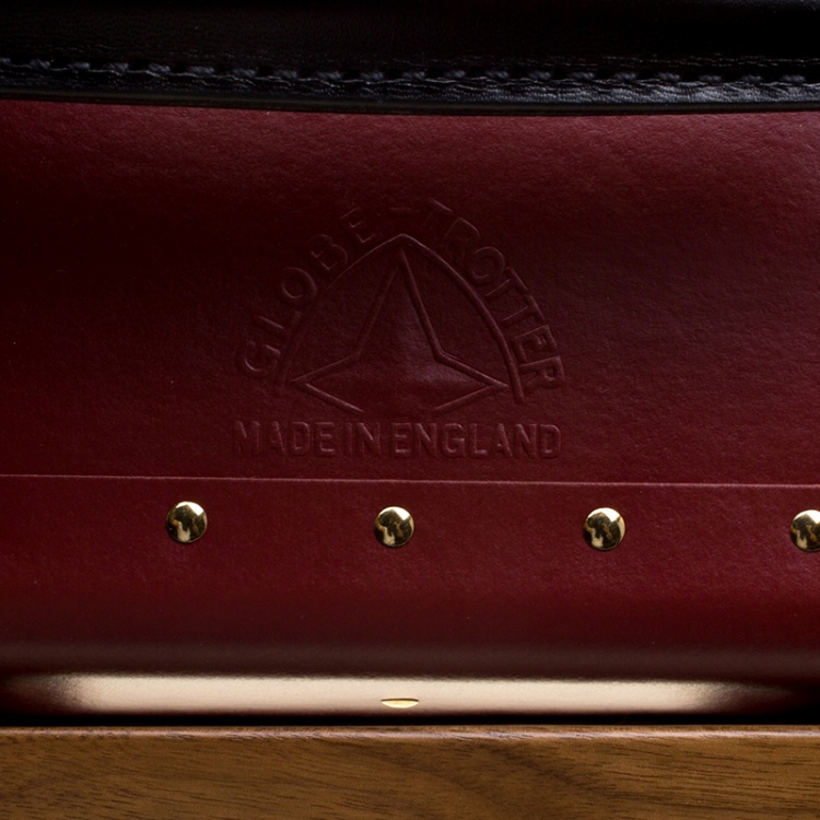 Pre Owned Globe Trotter Burgundy 4 Piece Limited Edition Chivas Regal Luggage Set