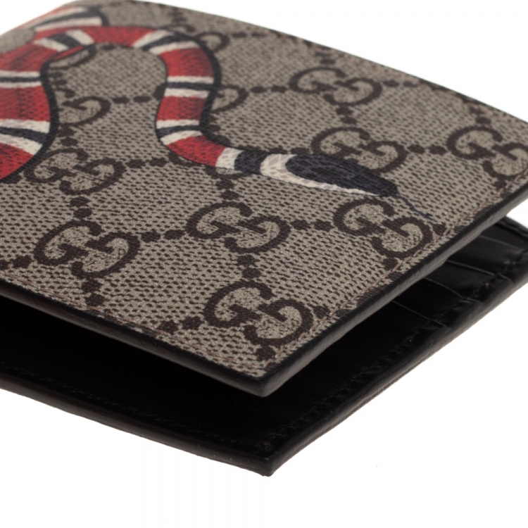 مملوكة مسبقًا Gucci Beige GG Supreme Canvas Kingsnake Print Bifold Wallet
