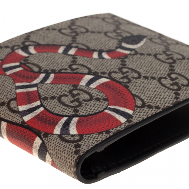 مملوكة مسبقًا Gucci Beige GG Supreme Canvas Kingsnake Print Bifold Wallet