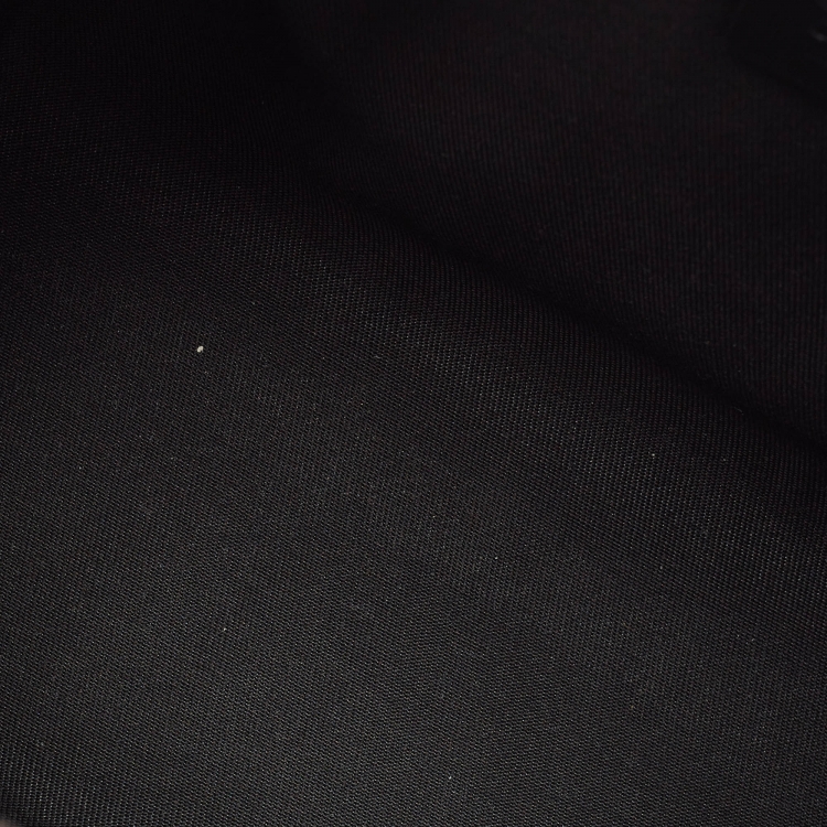Pre Owned Gucci Black Micro Guccissima Leather Zip Pouch