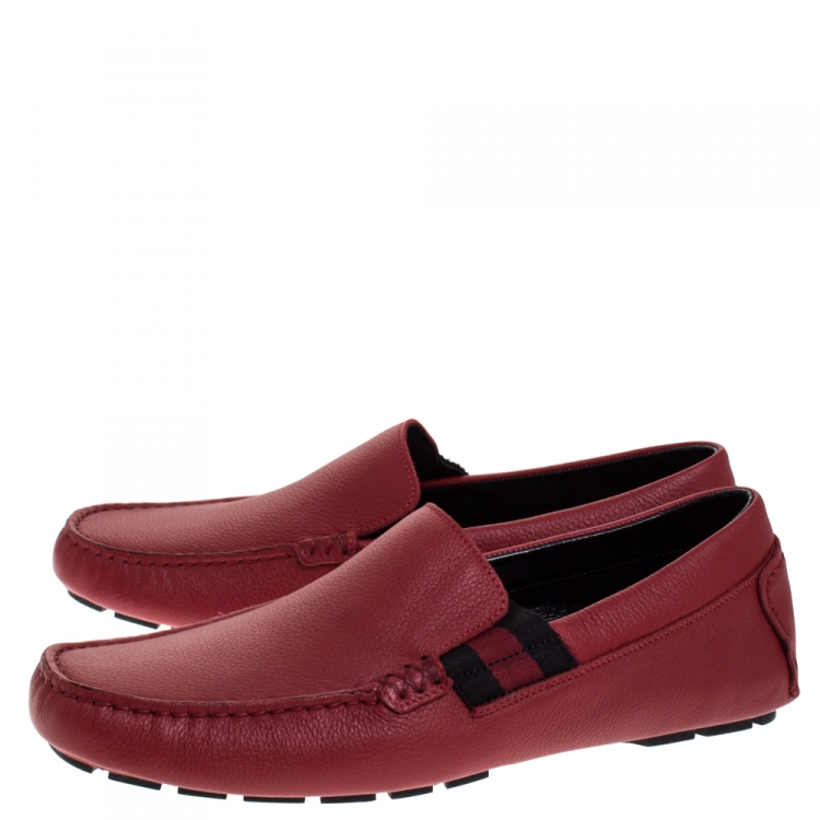 Pre Owned Gucci Red Textured Leather Web Detail New Praga Slip On Loafers Size 40