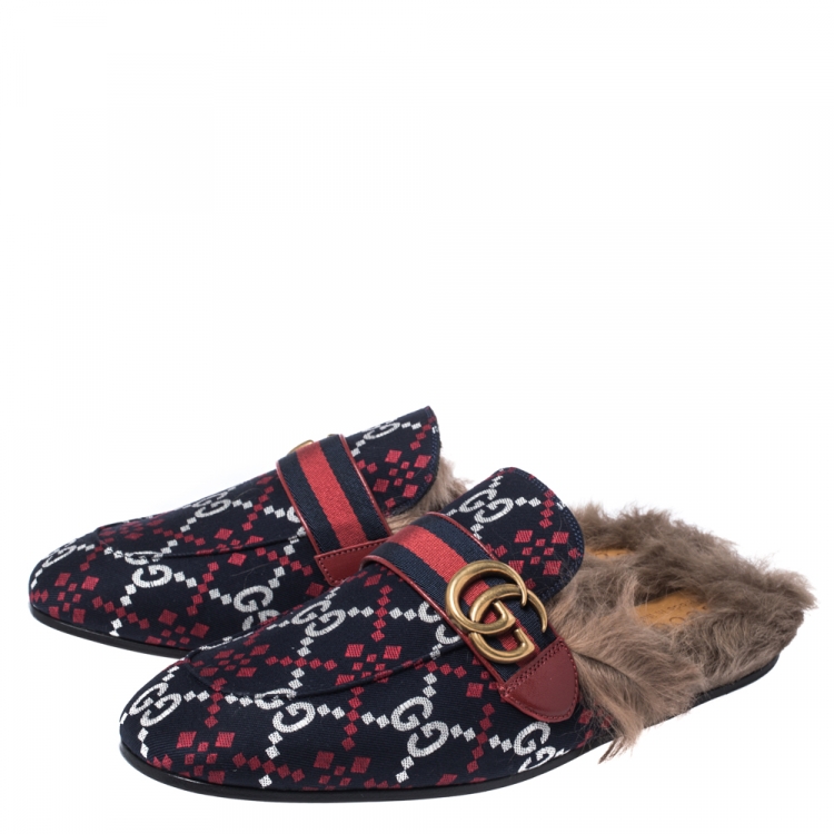 Pre Owned Gucci Blue Diamond Jacquard Fabric And Fur Lined Princetown Mules Sandals Size 42