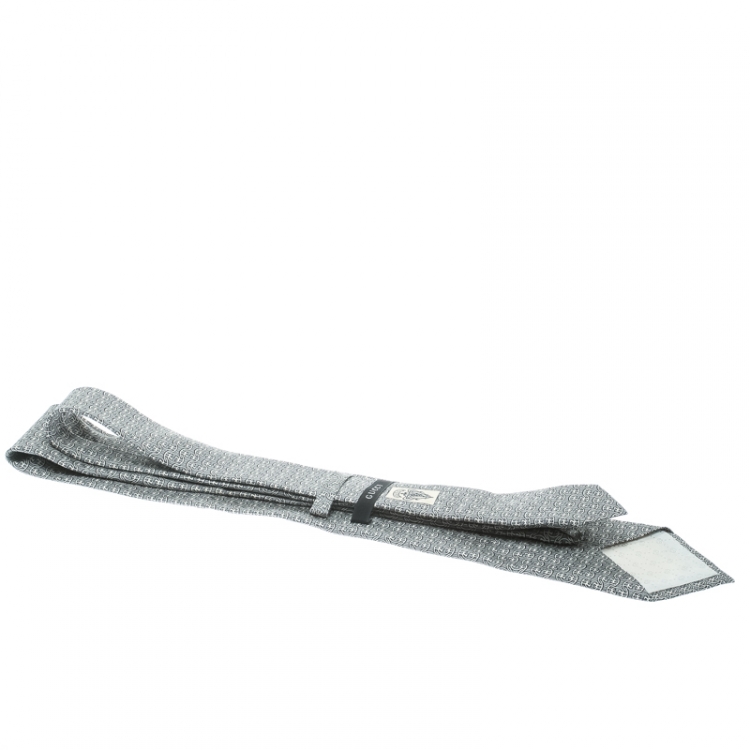 مملوكة مسبقًا Gucci Grey and Off White Interlocked GG Printed Silk Traditional Tie