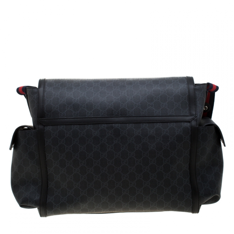 مملوكة مسبقًا Gucci Black GG Supreme Canvas Web Diaper Bag