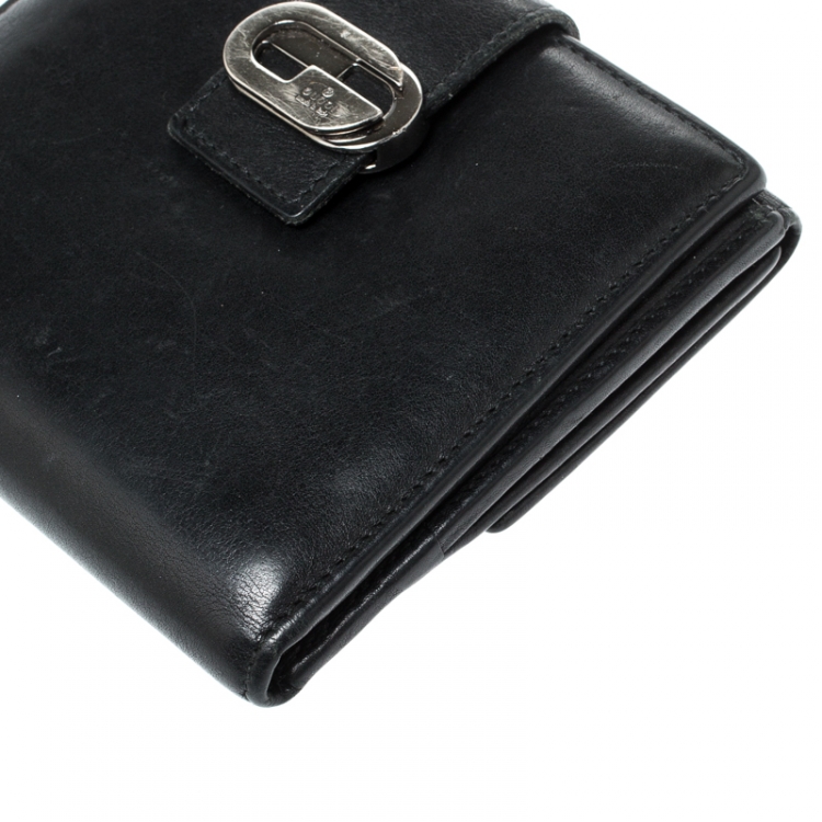 Pre Owned Gucci Black Leather Bi-Fold Wallet