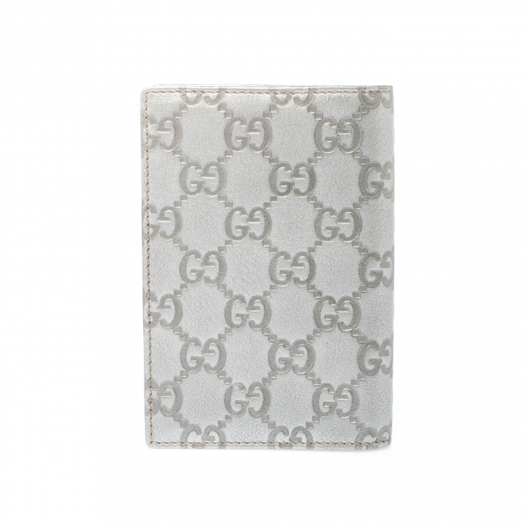 مملوكة مسبقًا Gucci Silver Guccissima Leather Bifold Wallet