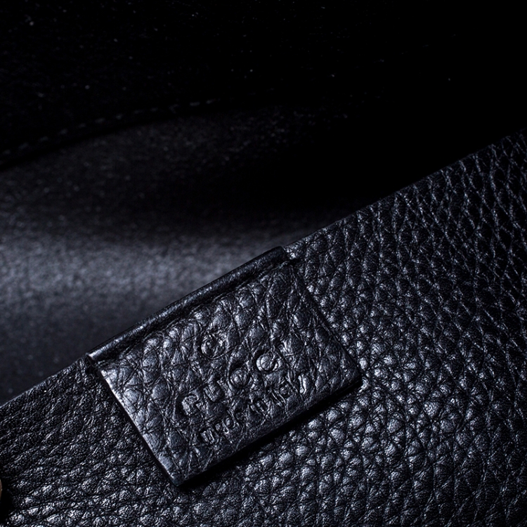 Pre Owned Gucci Black Leather Flap Messenger Bag