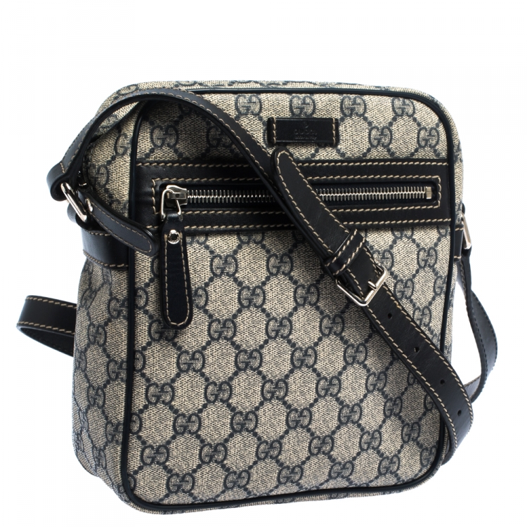 Pre Owned Gucci Black/Navy Blue GG Supreme Canvas Messenger Bag