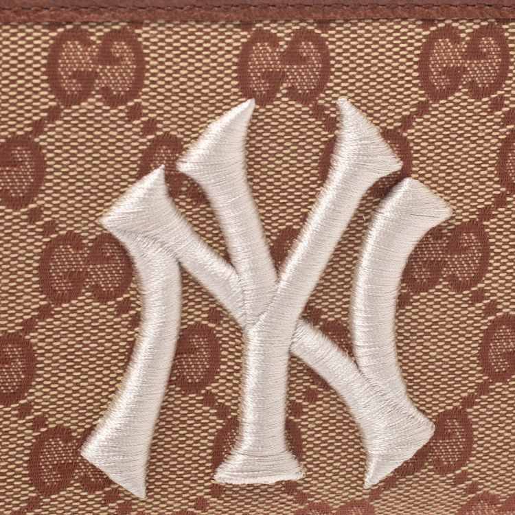 Pre Owned Gucci Brown GG Canvas NY Yankees Patch Zip Around Wallet