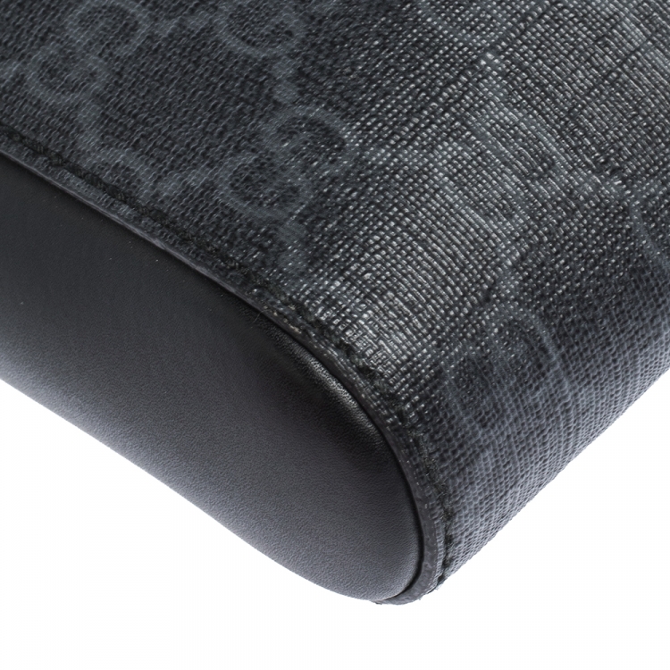 Pre Owned Gucci Black GG Supreme Canvas Small Messenger Bag