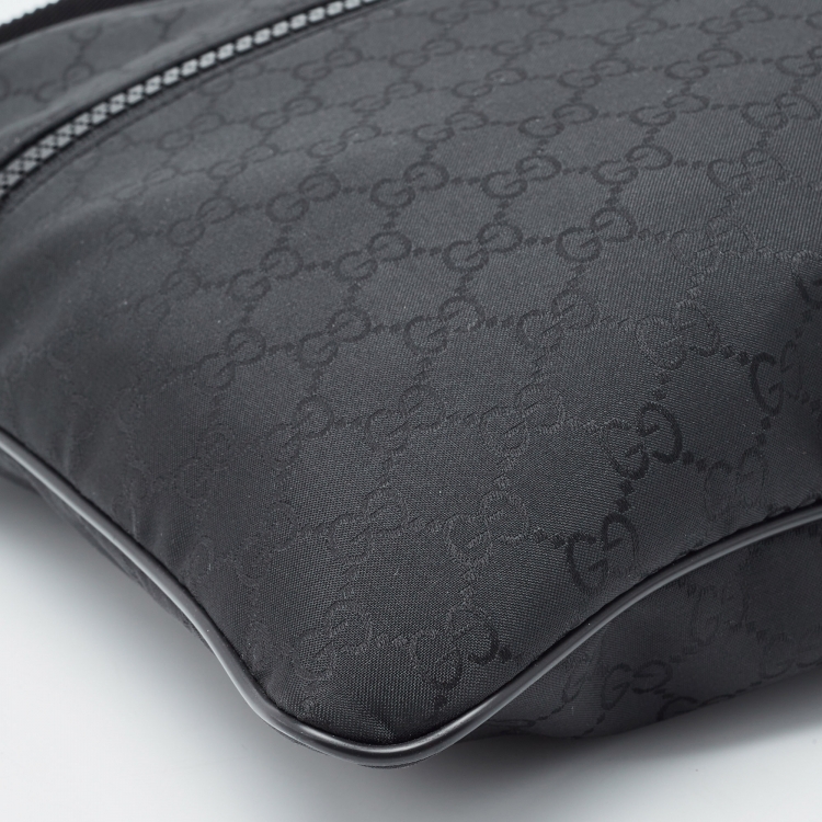 Pre Owned Gucci Black GG Nylon and Leather Messenger Bag