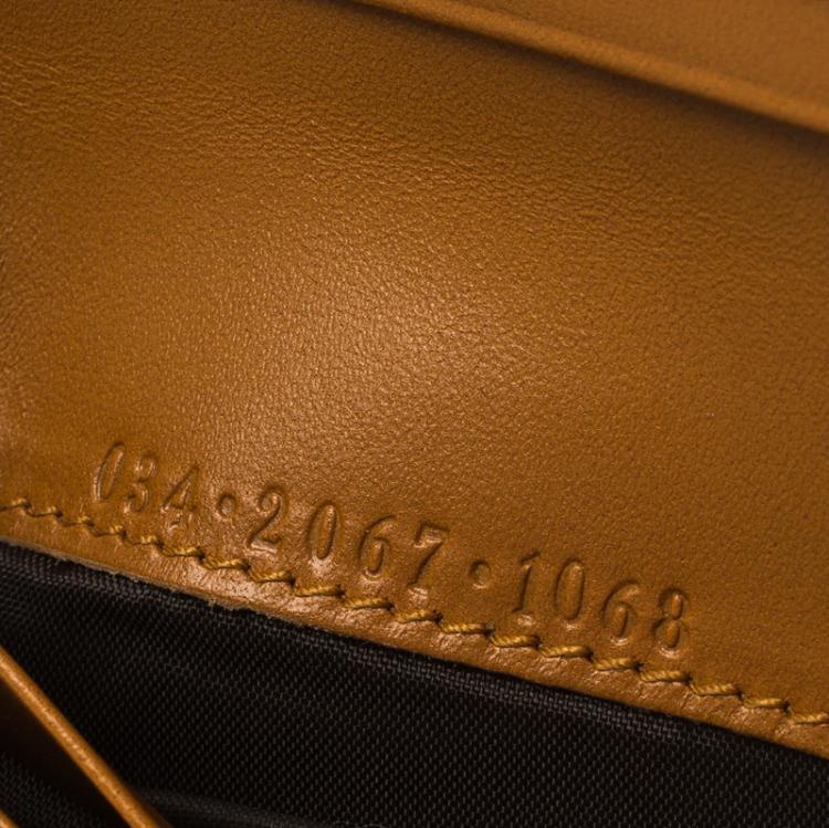 Pre Owned Gucci Brown Leather Bi Fold Card Holder and Wallet