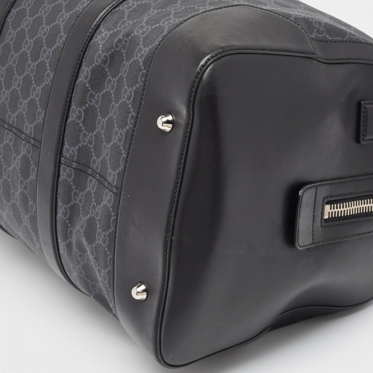 مملوكة مسبقًا Gucci Black GG Supreme Canvas and Leather Medium  Carry-On Duffle Bag