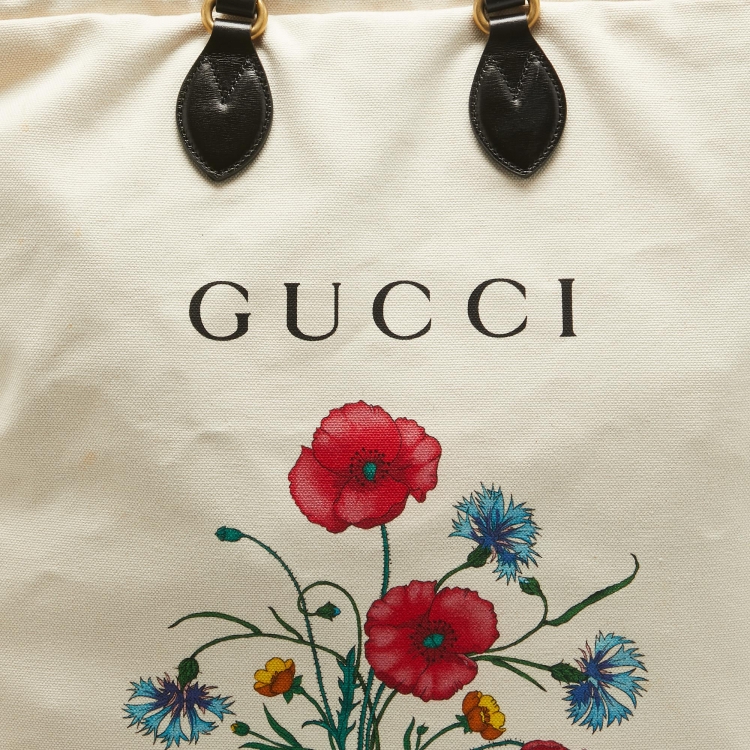 Pre Owned Gucci Off White Canvas Chateau Marmont Drawstring Laundry Tote