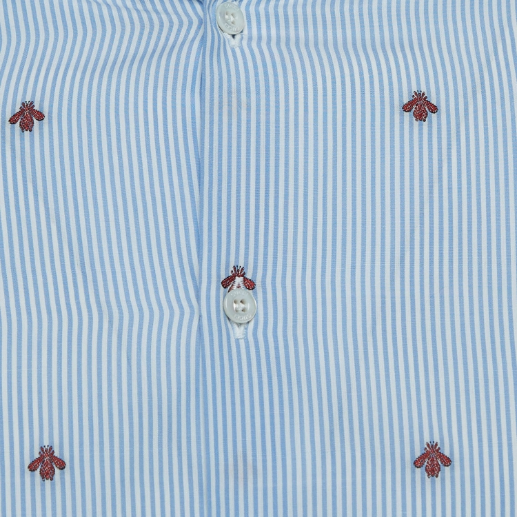 Pre Owned Gucci Blue Pinstripe Bee Embroidered Cotton Cambridge Shirt S