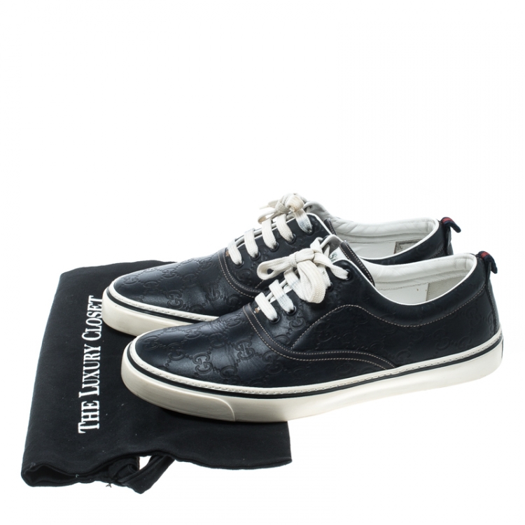 black skippy sneakers