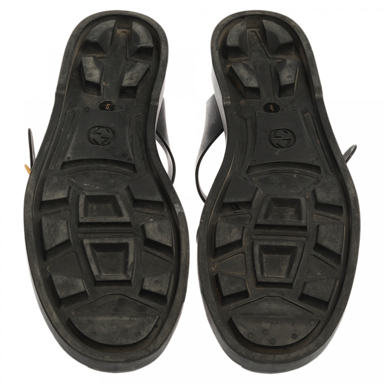 Pre Owned Gucci Black Rubber Marmont And Tiger Embellished Buckle Strap Sandals Size 43