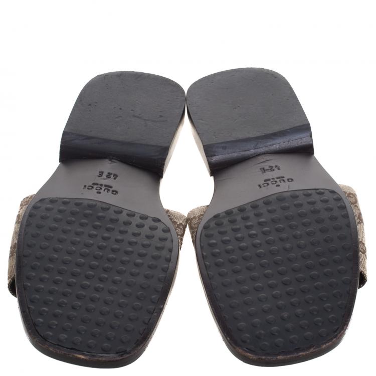 Pre Owned Gucci Beige GG Canvas Sandals Size 42