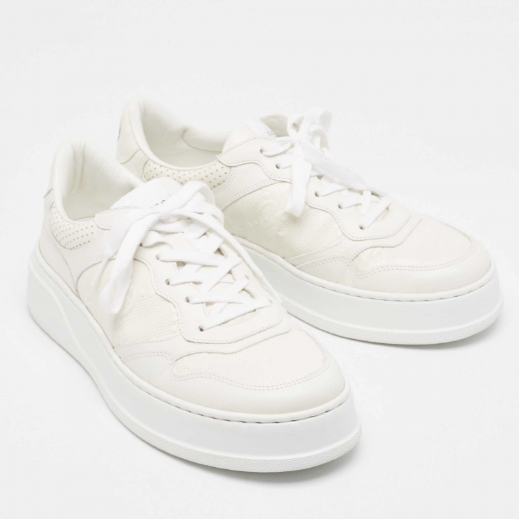 Pre Owned Gucci White Jumbo GG Embossed Leather Low Top Sneakers Size 42