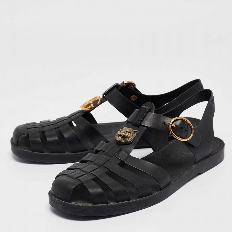 مملوكة مسبقًا Gucci Black Rubber Buckle Strap Sandals Size 42