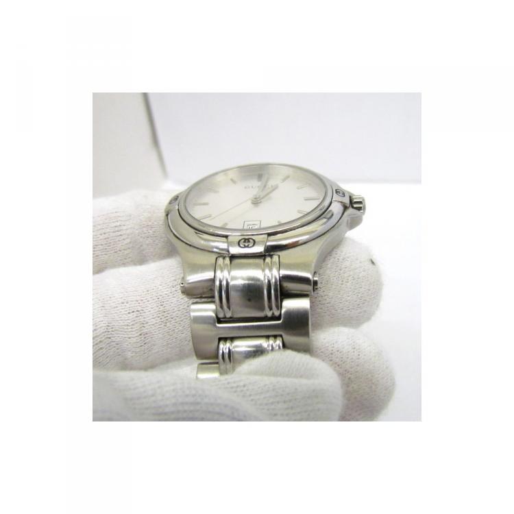 Pre Owned Gucci Silver Stainless Steel 9040M Round Men's Wristwatch 34MM