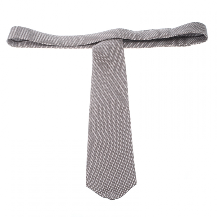 Pre Owned Hermes Taupe and Beige Printed Heavy Silk Twill Freeze Tie 