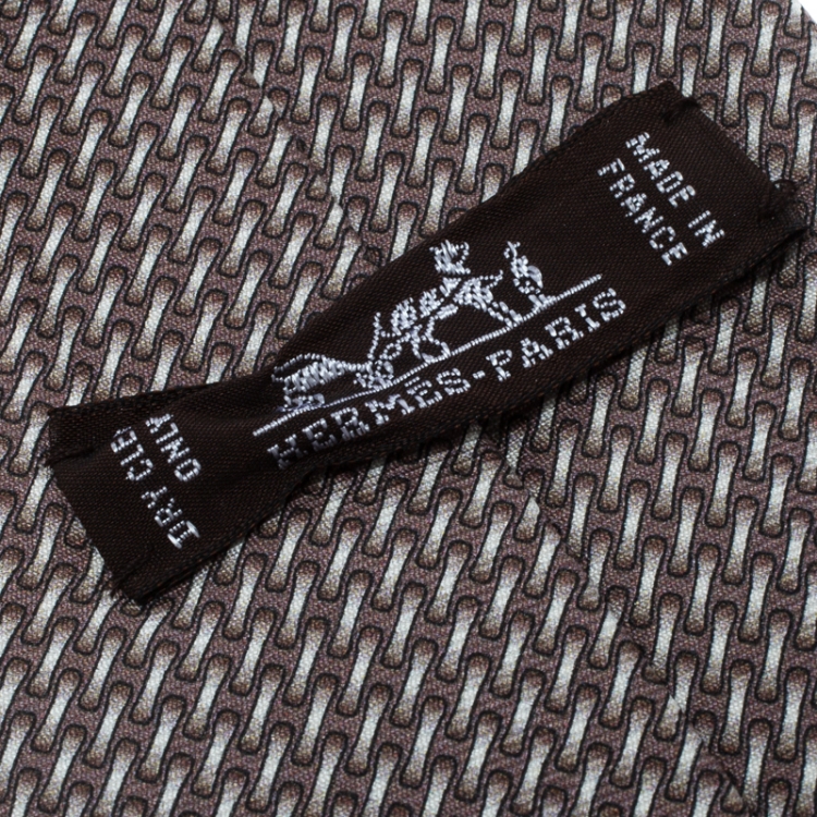 Pre Owned Hermes Taupe and Beige Printed Heavy Silk Twill Freeze Tie 
