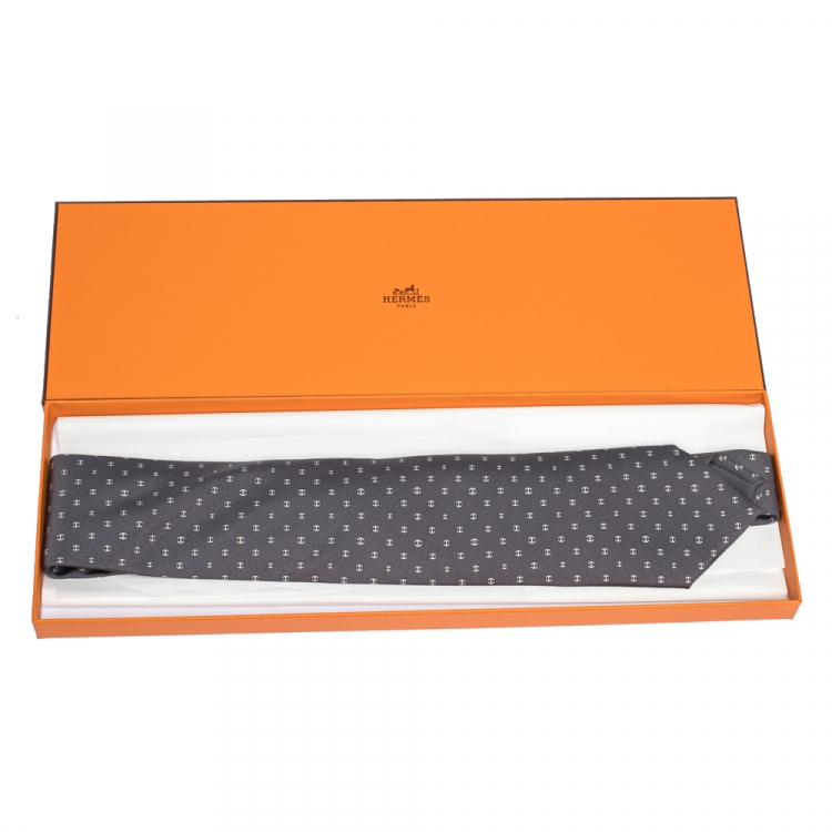 Pre Owned Hermes Grey H Tonneau Print Silk Tie