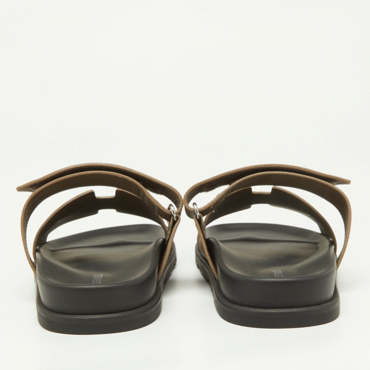 مملوكة مسبقًا Hermes Brown Leather Chypre Velcro Strap Flat Sandals Size 41