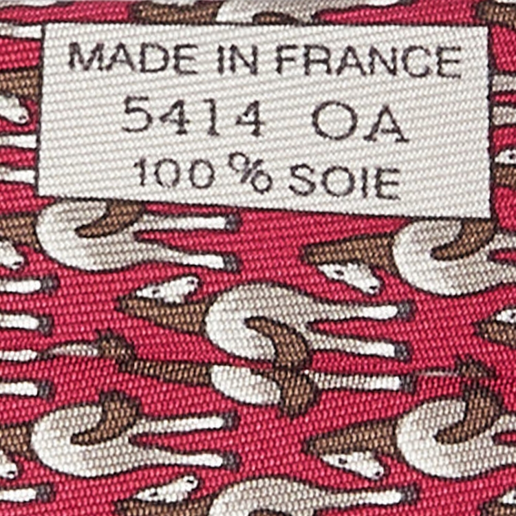 مملوكة مسبقًا Hermes Pink Whimsical Horses Print Silk Classic Tie
