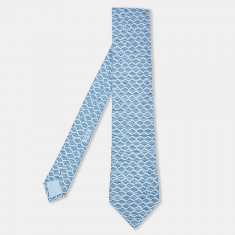 Pre Owned Hermès Blue Wave Print Silk Classic Tie