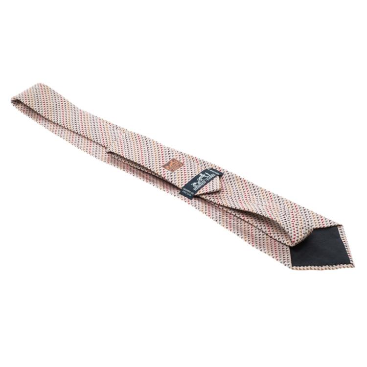 Pre Owned Hermes Dull Pink Triangle Pattern Silk Jacquard Tie