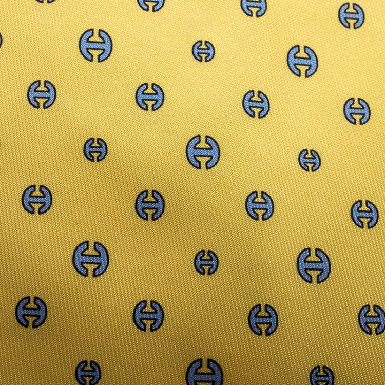 مملوكة مسبقًا Hermes Vintage Yellow Silk Twill Chained H Chaine d'Ancre Tie