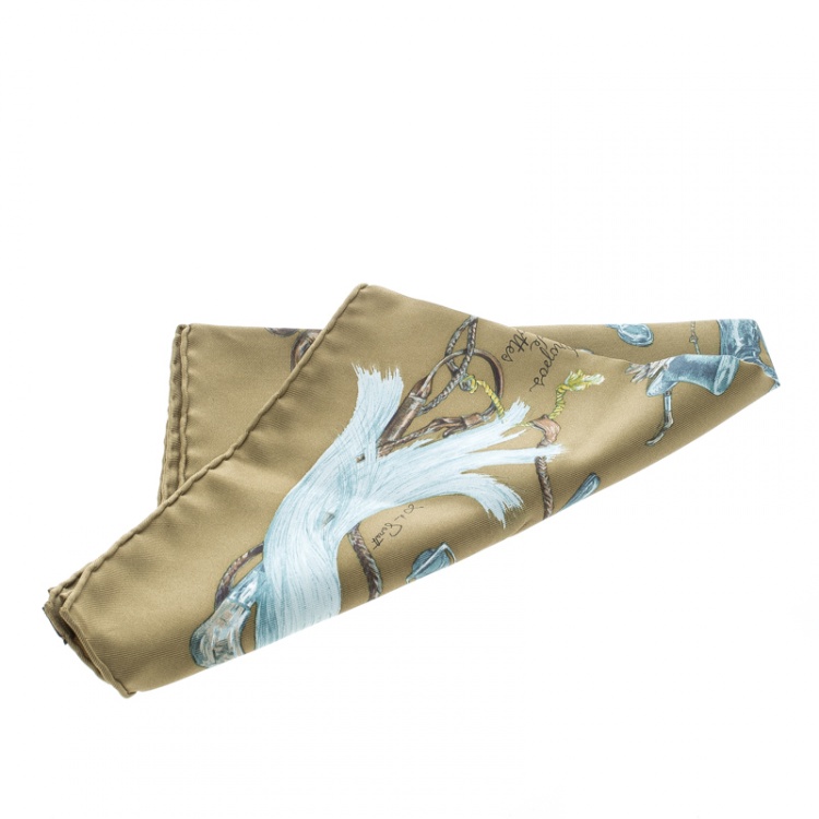 Pre Owned Hermes Green A Propos de Bottes Silk Pocket Square