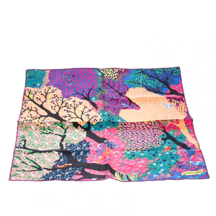 Pre Owned Hermes Multicolor Dans un Jardin Anglais Printed Silk Pocket Square
