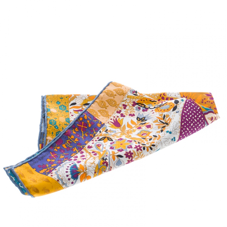 Pre Owned Hermes Pique Fleuri De Provence Printed Silk Pocket Square