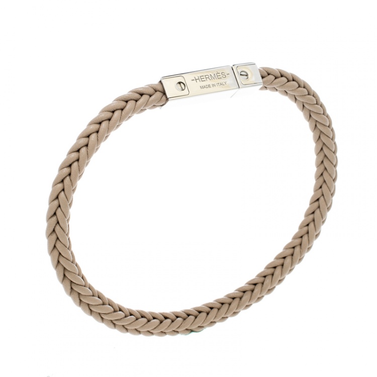 Pre Owned Hermes Joker Beige Swift Leather Palladium Plated Bracelet 19cm