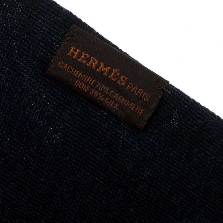 Pre Owned Hermès Bicolor Cashmere and Silk Knit Reversible Aller Retour Muffler