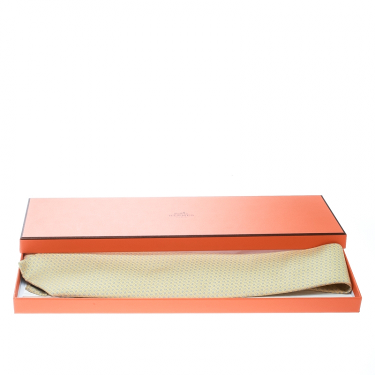 Pre Owned Hermes Pastel Yellow Patterned Silk Jacquard Tie