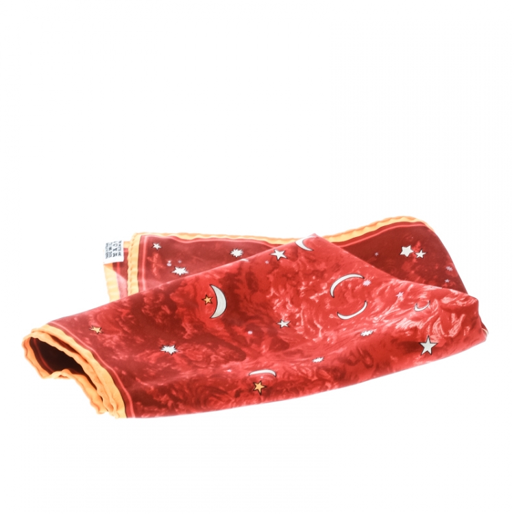 Pre Owned Hermes Red L'annee des Etoiles Printed Silk Pocket Square