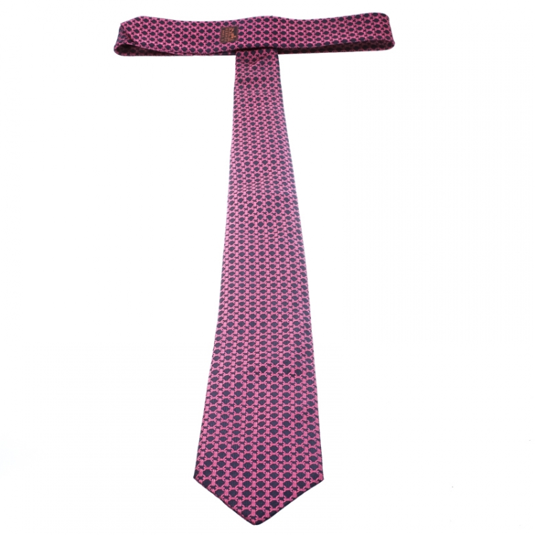 Pre Owned Hermes Vintage Navy Blue and Pink Chain Link Pattern Silk Jacquard Tie