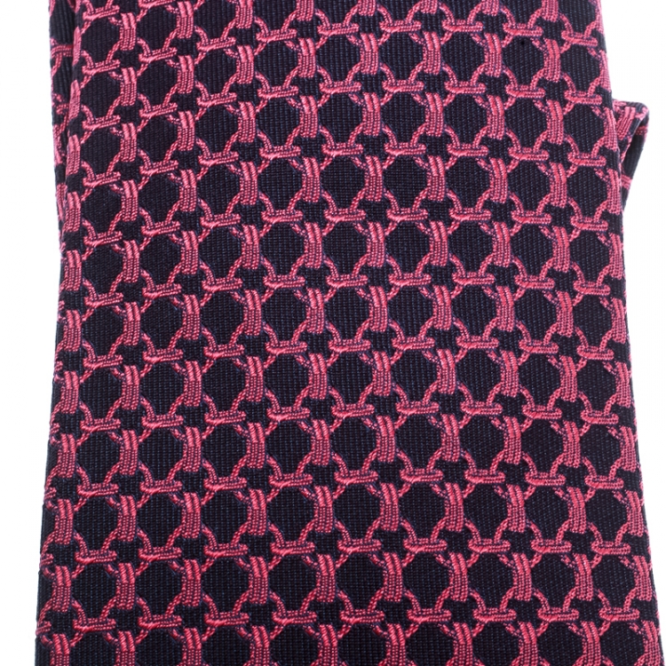 Pre Owned Hermes Vintage Navy Blue and Pink Chain Link Pattern Silk Jacquard Tie