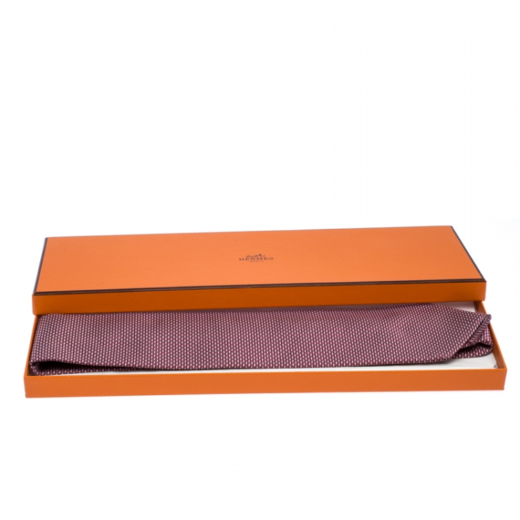 Pre Owned Hermes Pink Jacquard Patterned Classic Silk Tie